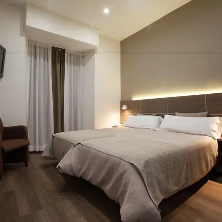 Otel Don Paco 3*