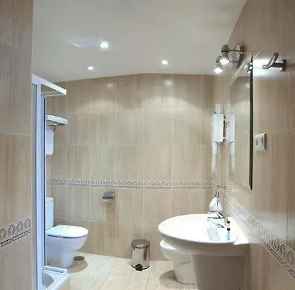 دون باكو فندق مالقة