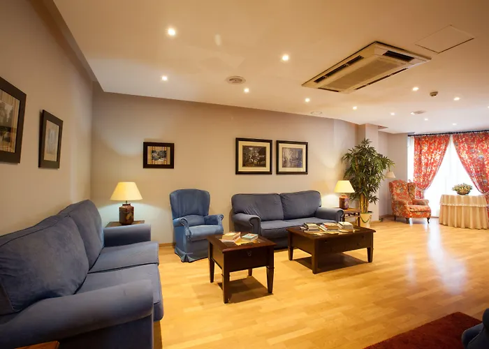 Otel Don Paco 3*